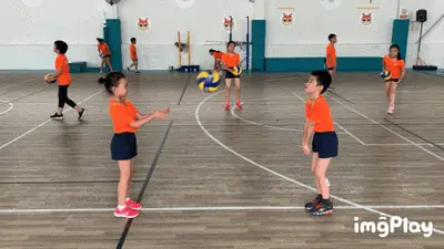 记者：追逐布朗希尔失败后，莱斯特城有意签下拉姆塞