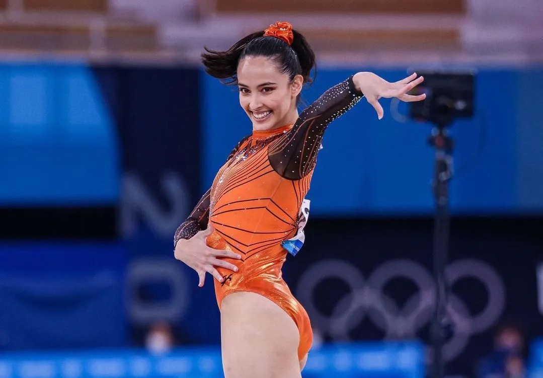 梅西曾被瓜迪奥拉安排踢陌生位置！他不断适应和学习，变得更强！