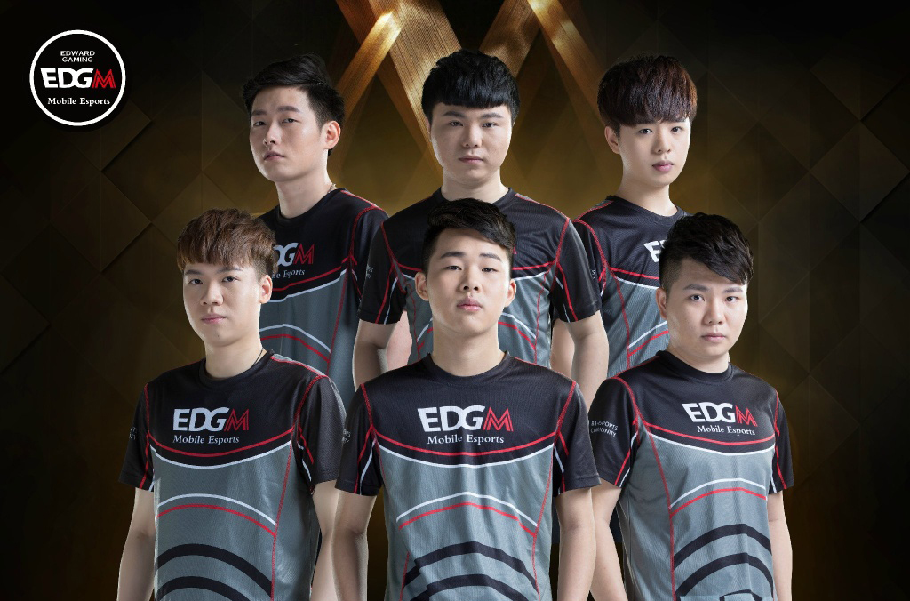 相比之下 相比之下